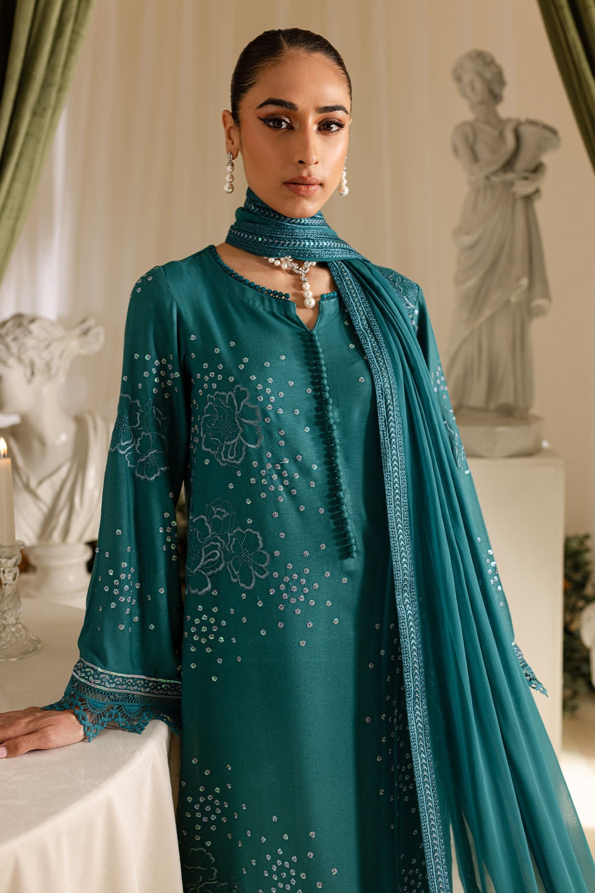 NP-560 Nureh Shades Of Winter2024