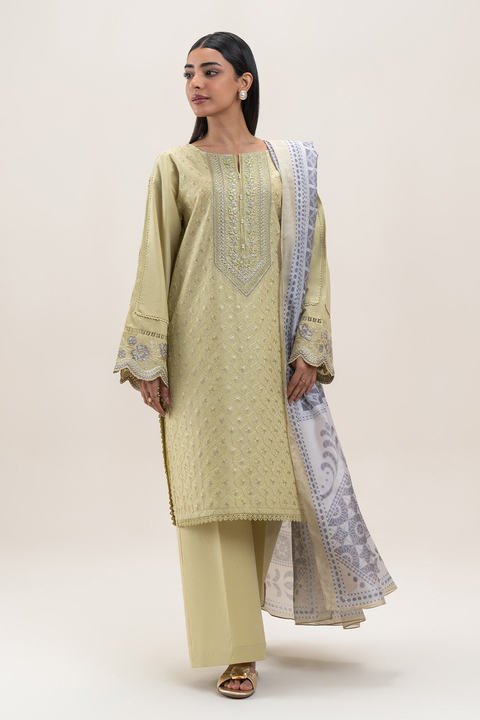 Beechtree Citrine Puff Online Shopping