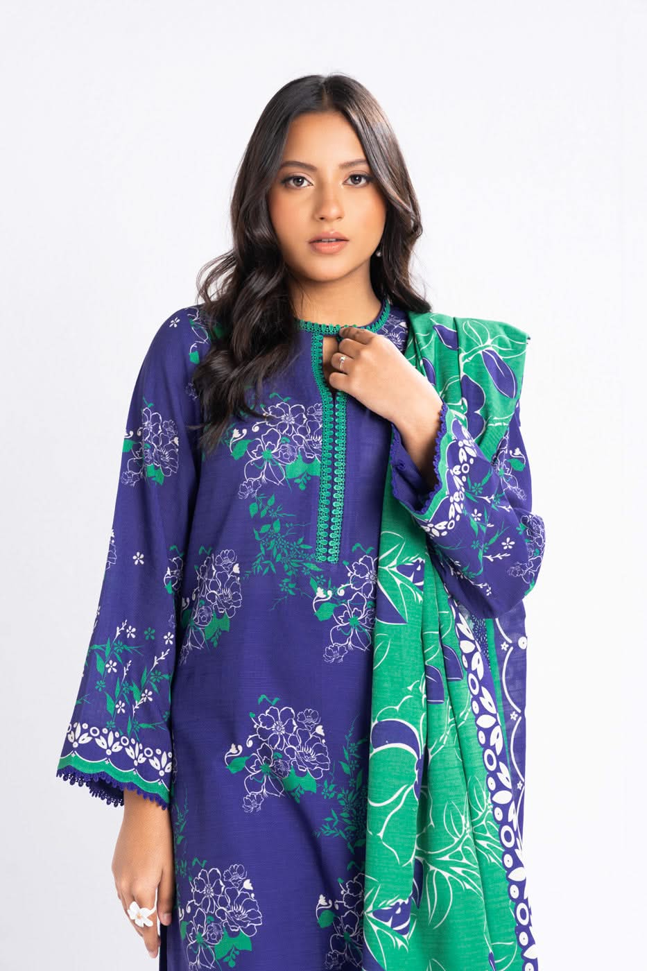 Alkaram FW-46-1-24-Black  Online Shopping