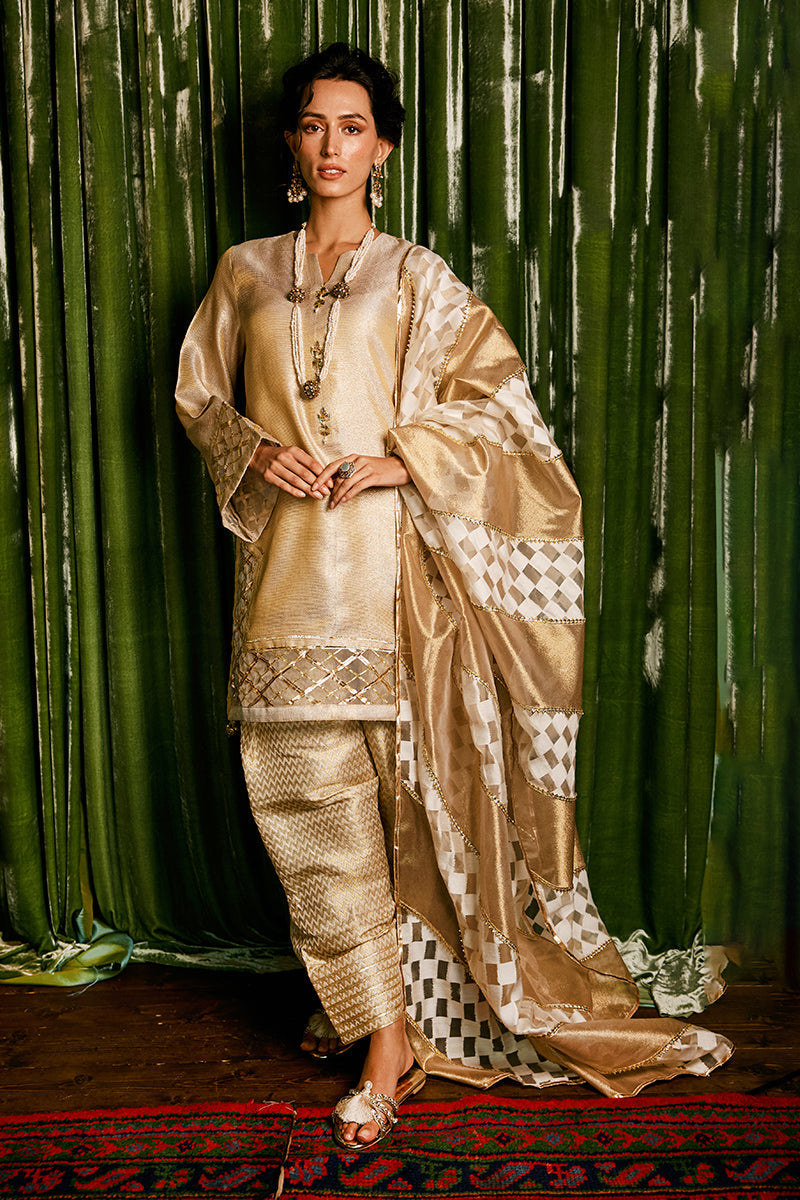 Mushq Basanti Online Shopping