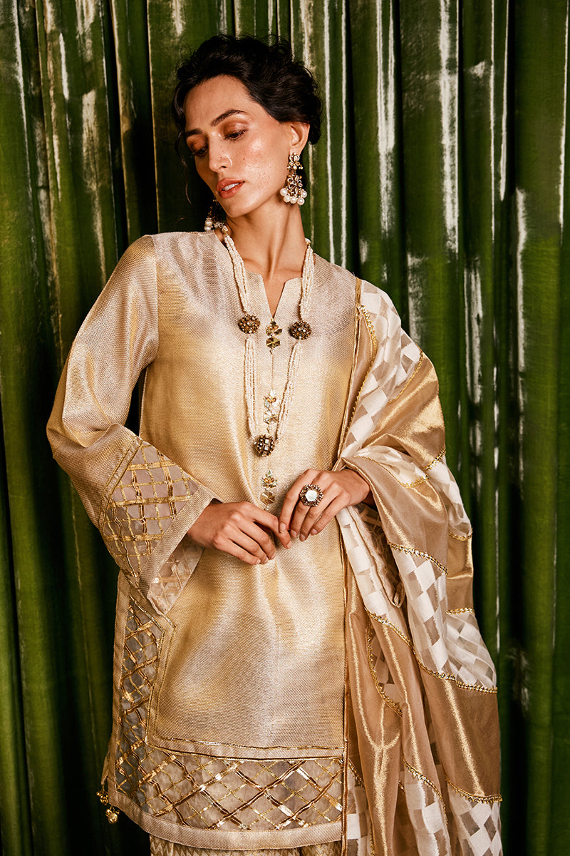 Mushq Basanti Online Shopping