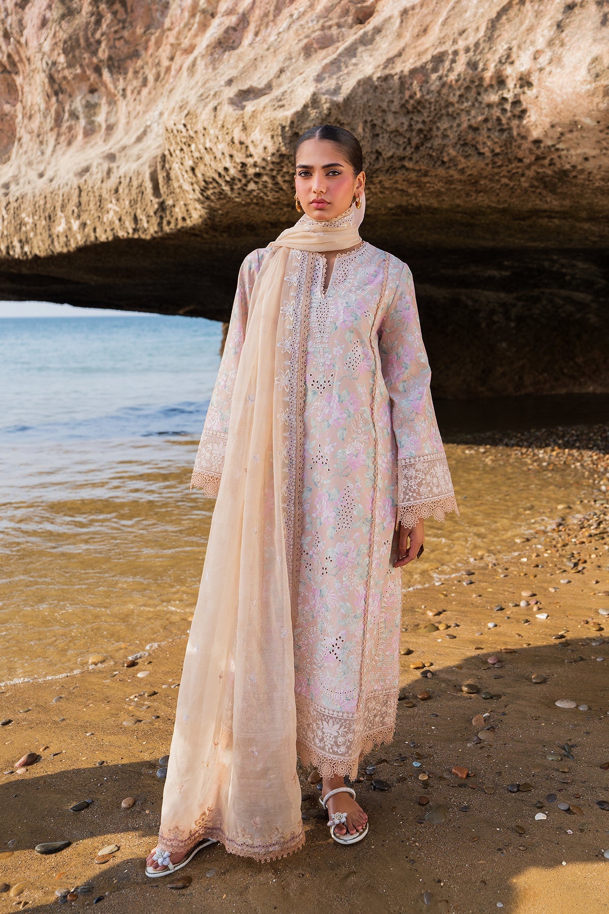 Afrozeh Zephyria Online Shopping