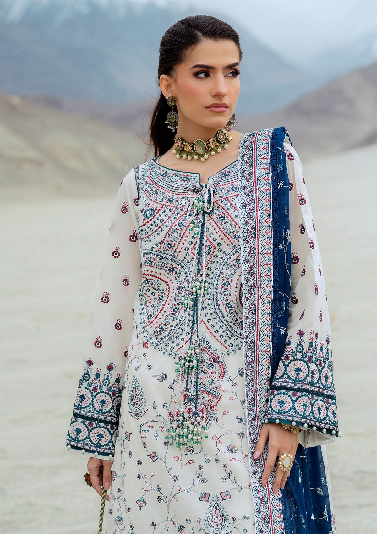 AIK Atelier Lawn 25 Look 02 Online Shopping