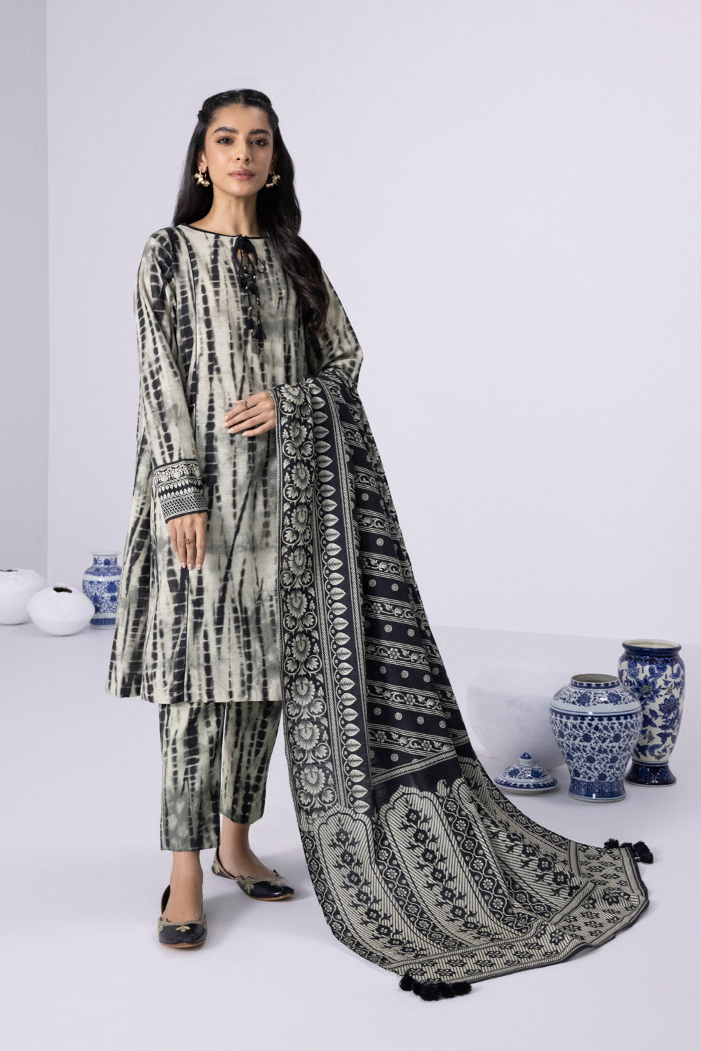 Sapphire U2 DY22V8 4 1 3 Piece - Printed Khaddar Suit Winter Vol 1 2022 Online Shopping