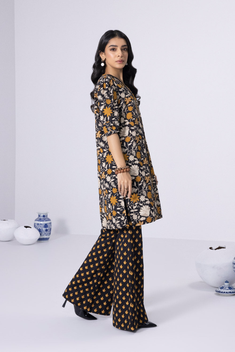 Sapphire U2 DY22V8 5 1 2 Piece - Printed Khaddar Suit Winter Vol 1 2022 Online Shopping