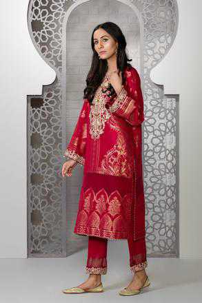 Sapphire Sanguine Capsule Lawn Collection 2020