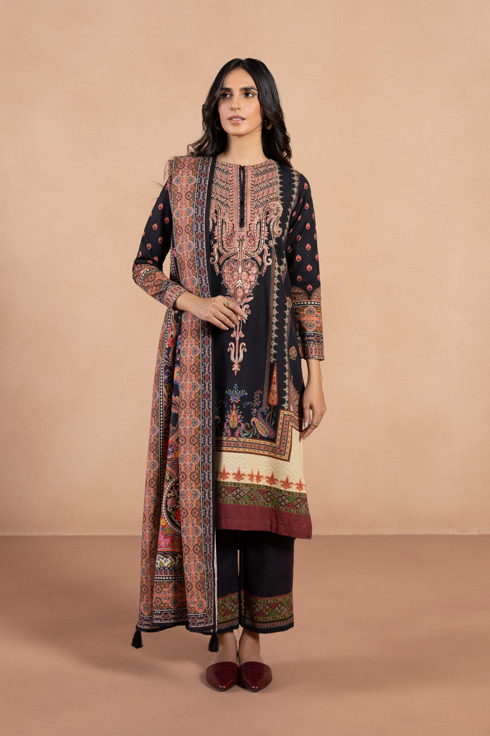 Sapphire 3CE DY22V12 4 1 3 Piece - Embroidered Khaddar Suit Winter Vol 1 RTW 2022 Online Shopping