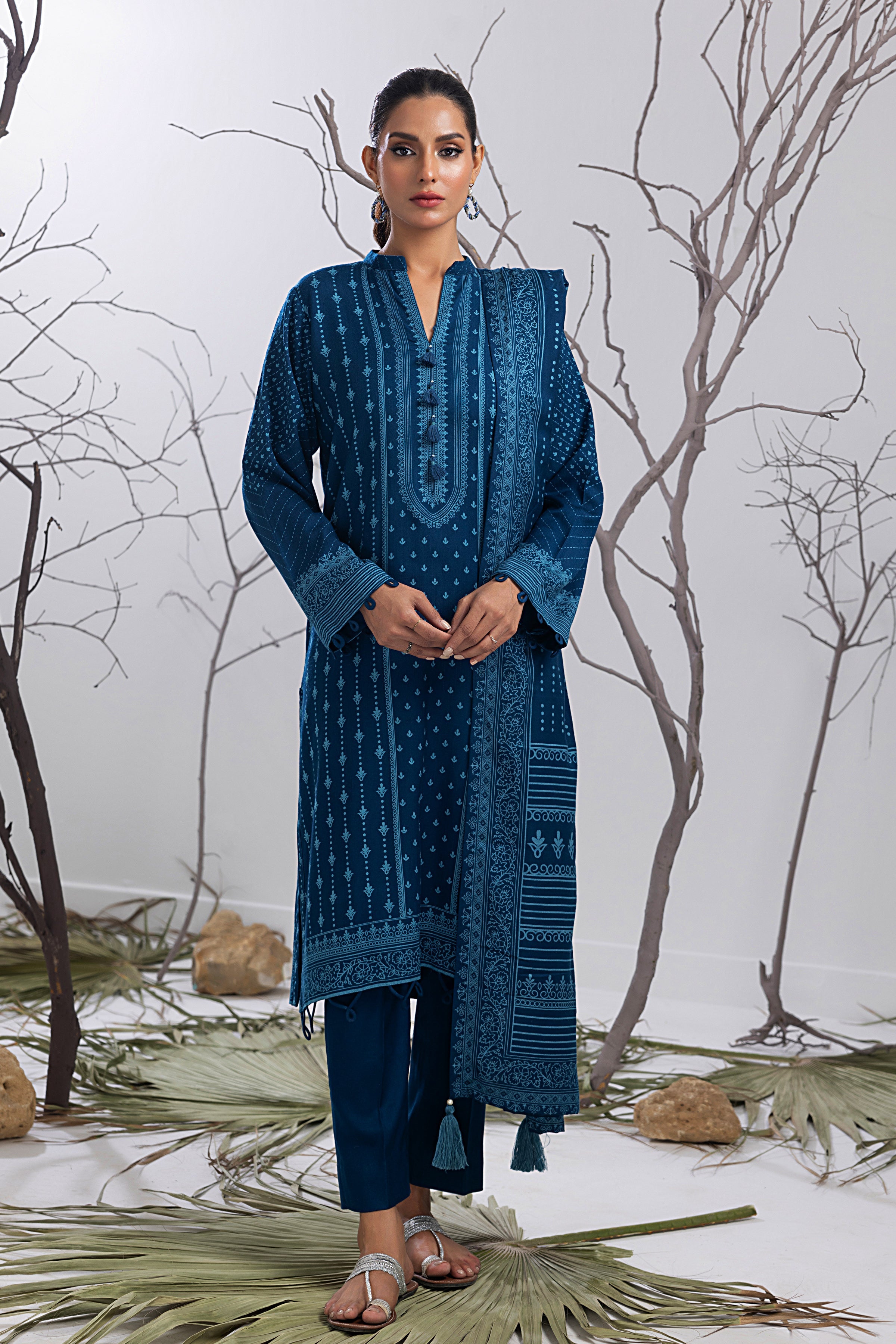 LSM Lakhany LG-SR-0153-C Winter Cashmi Vool Prints Online Shopping