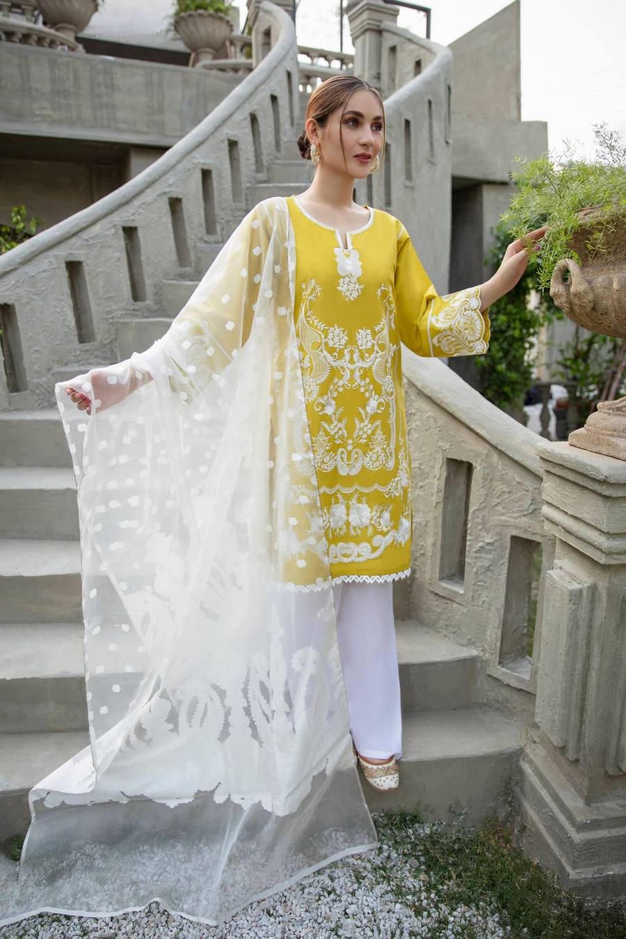 Sunehri Panache Khas Eid 2021