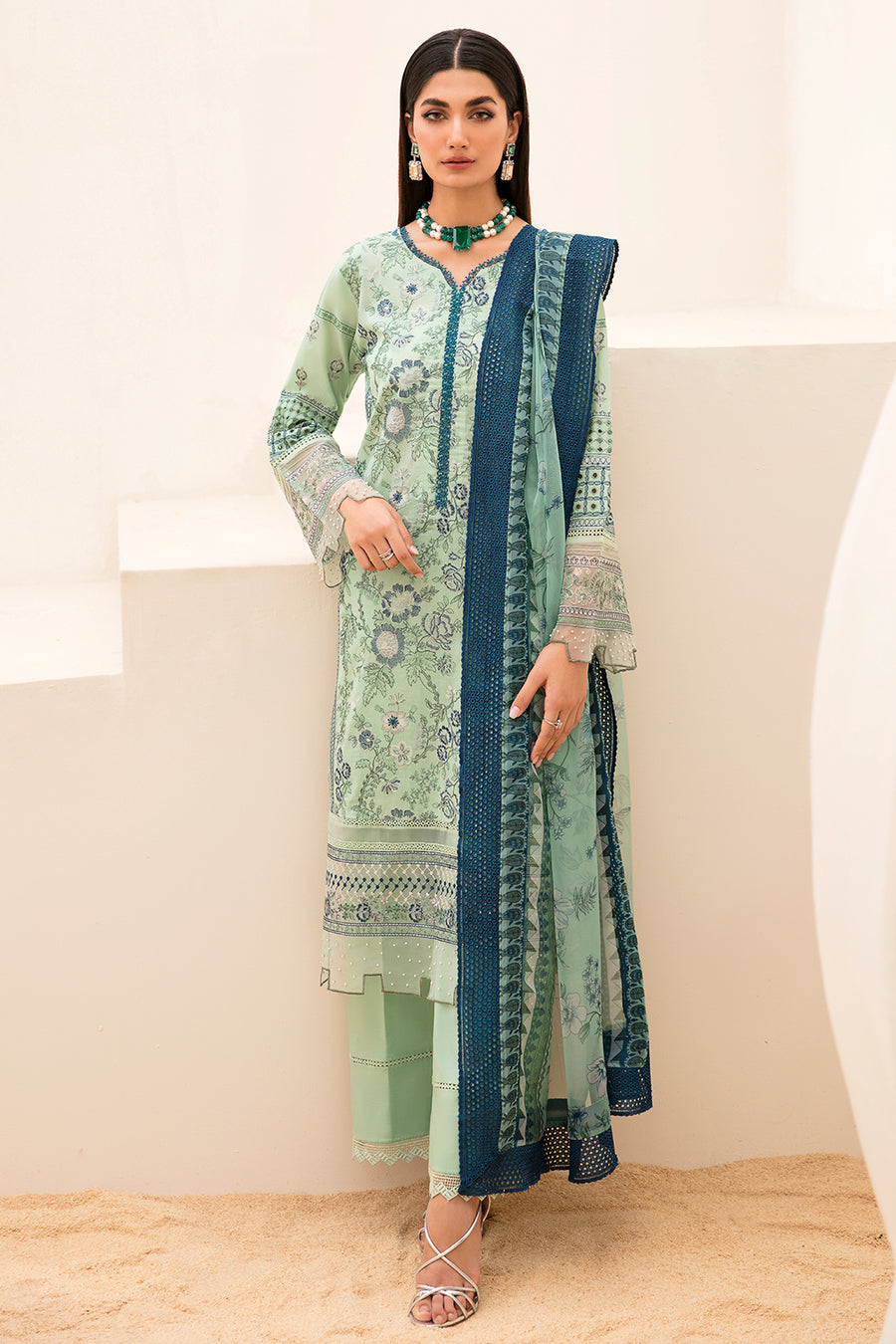 Ramsha Z-708 Andaaz Lawn Collection Online Shopping