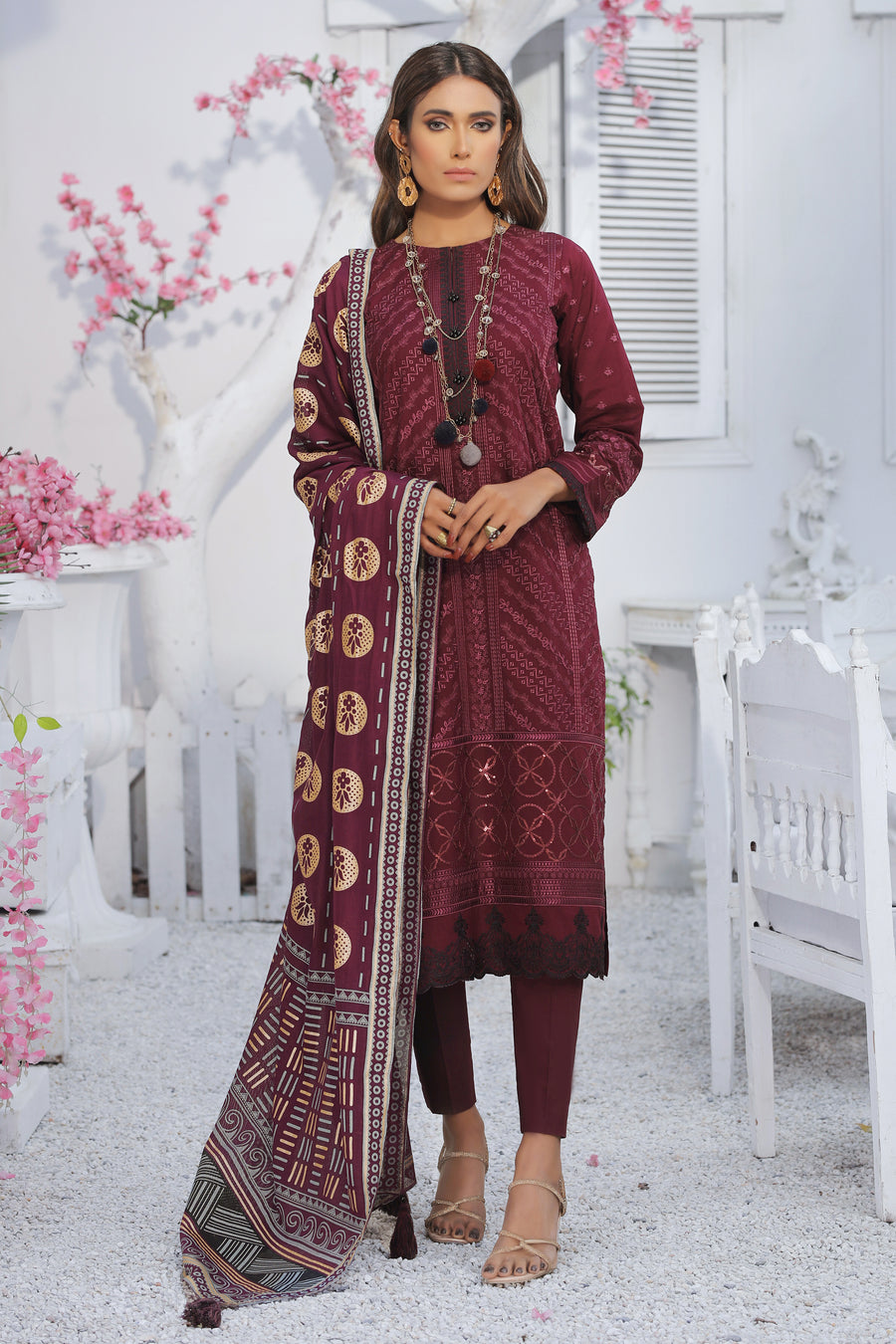 LSM Lakhany EC-2226 Embroidered Lawn 2022 Online Shopping
