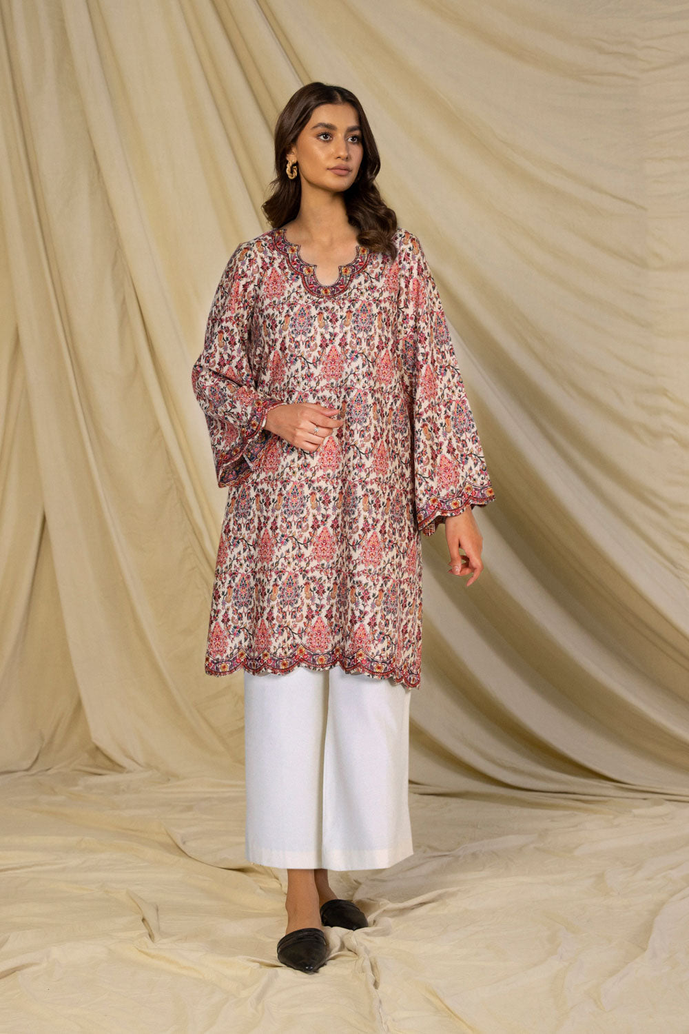 Sapphire 2SE DY22V12 6S 1 Embroidered Khaddar Shirt Winter Vol 1 RTW 2022 Online Shopping