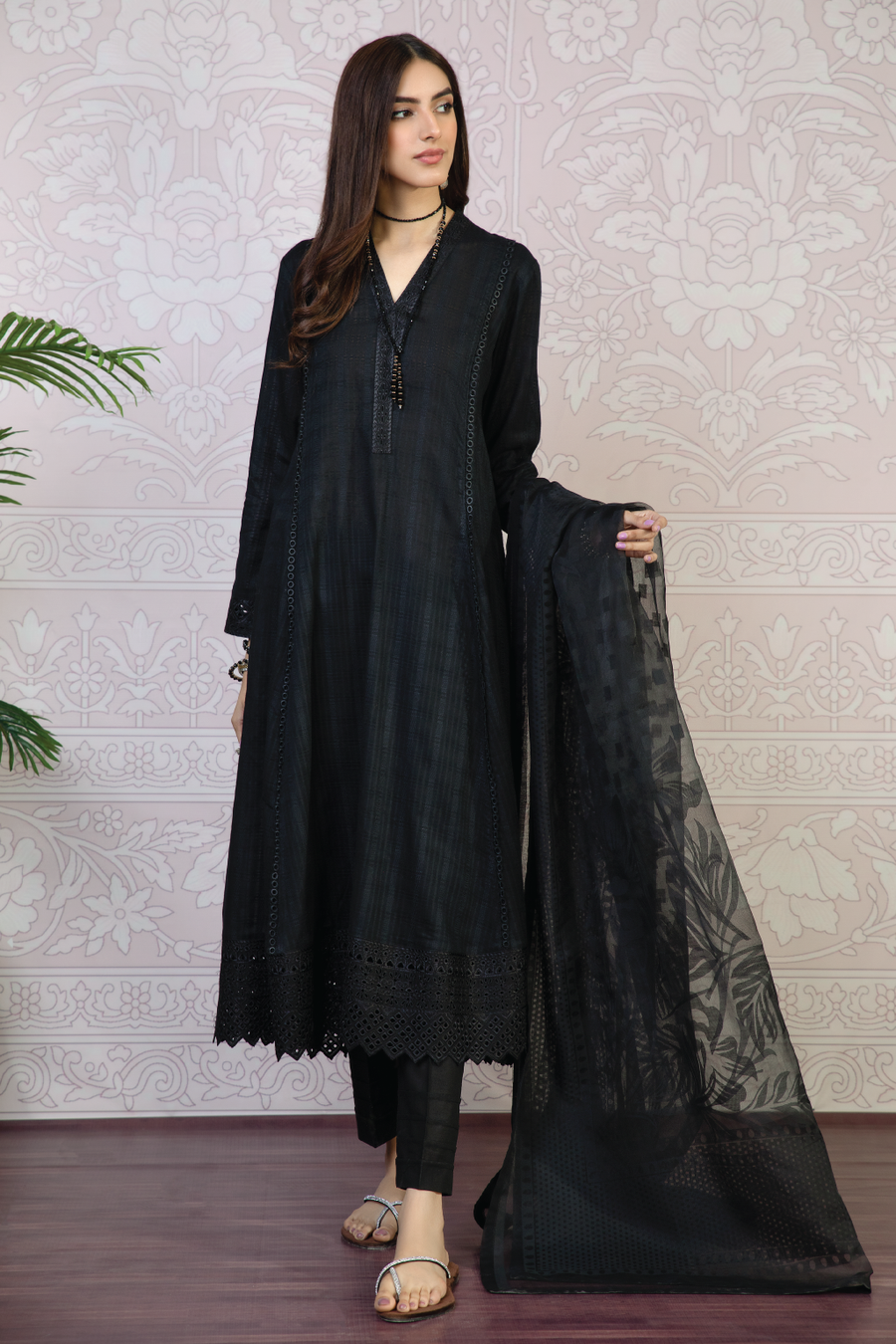 Iznik Fashions Dazzle  RTW Eid Prets 2022 Online Shopping