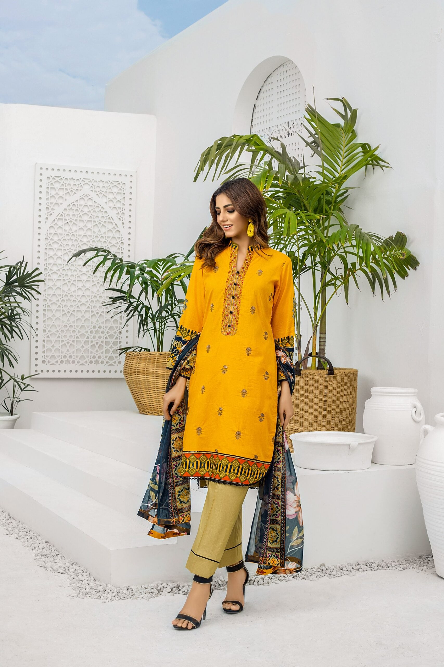 Kalyan KB022-2 Chikenkari Lawn 2022 Online Shopping