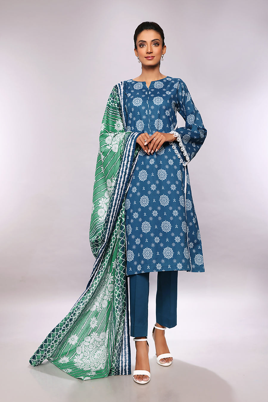 Nishat Linen 42202317-Printed 3PC Lawn Collection 2022 Online Shopping
