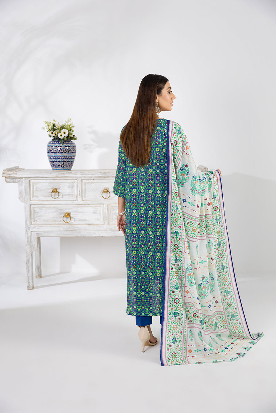 Nishat Linen 42202304-3PC Printed Amaltas Sunheri Eid Collection 2022 Online Shopping