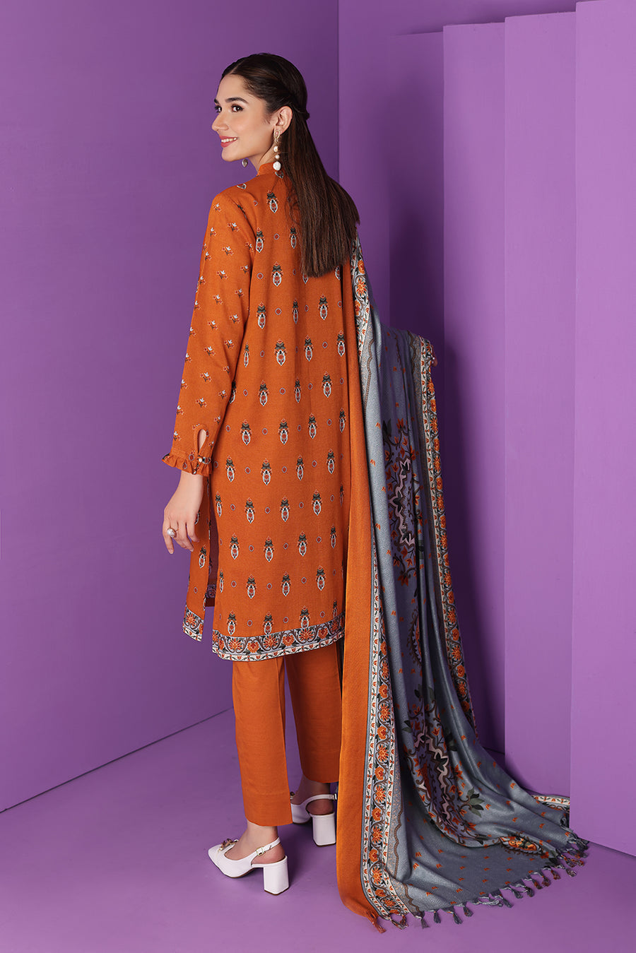 Nishat Linen 42206100 1 Printed 3PC Winter Being You 2022 Online Shopping