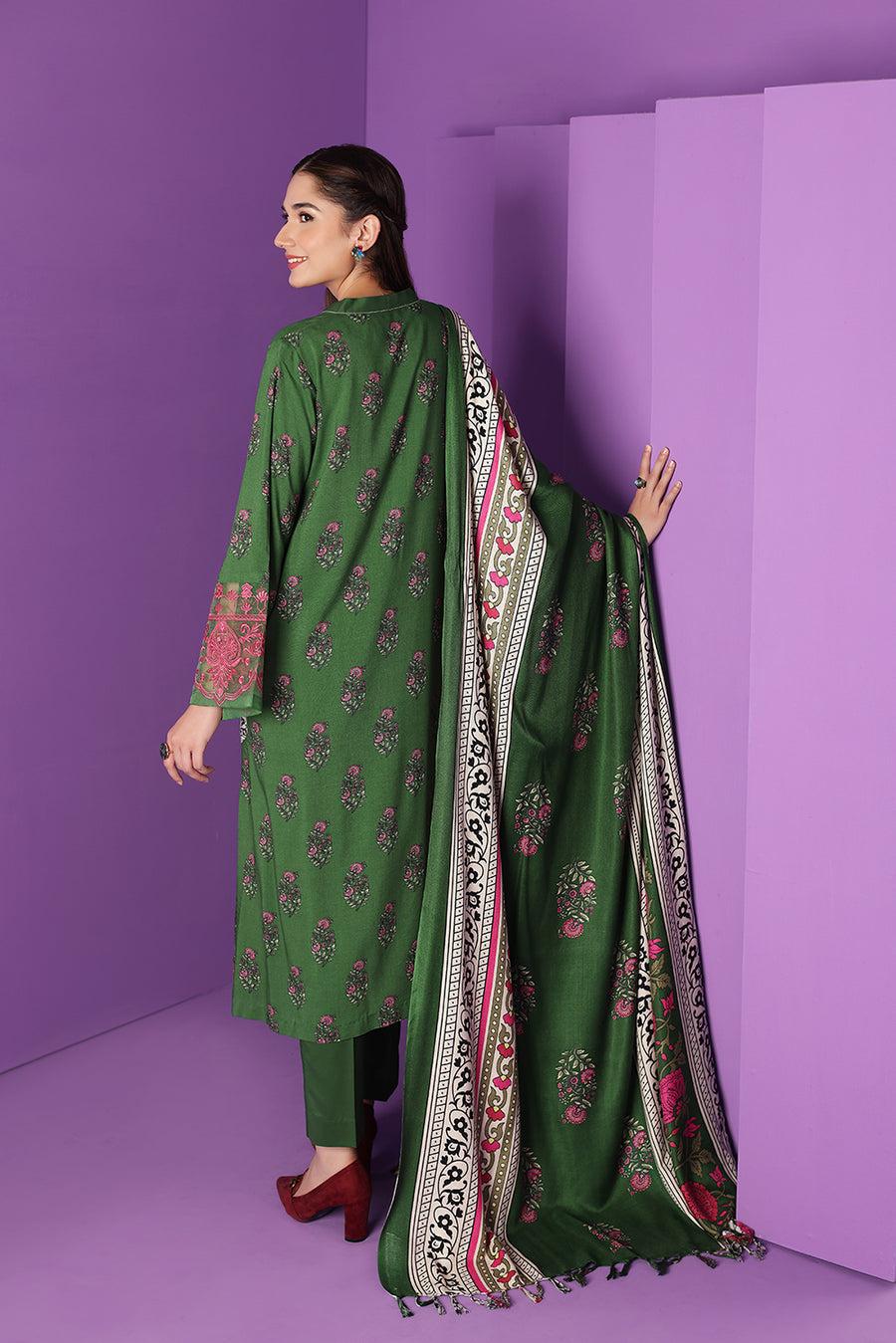 Nishat Linen 42206107 1 Printed Embroidered 3PC Winter Being You 2022 Online Shopping