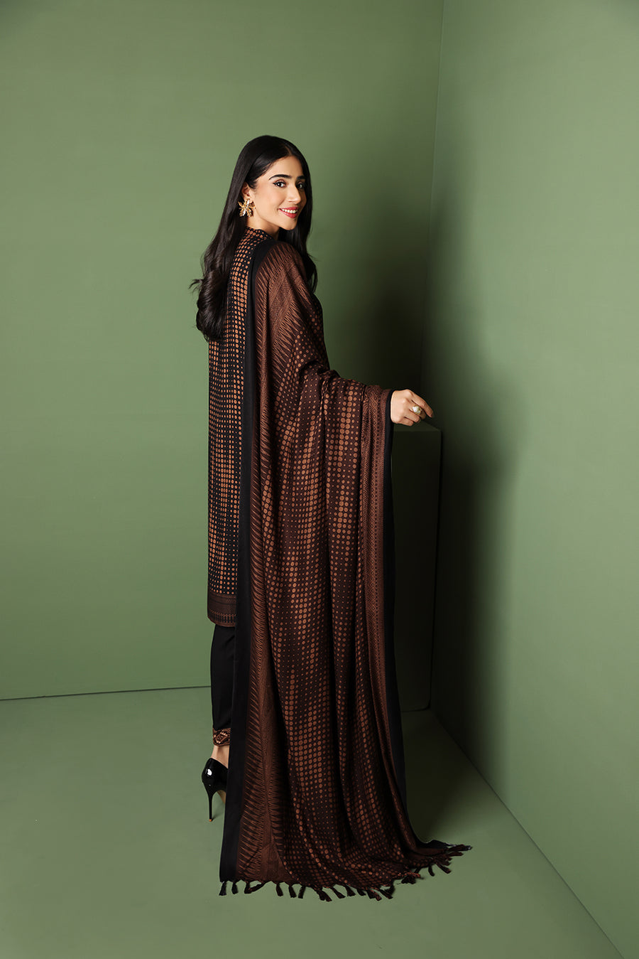 Nishat Linen 42206111 1 Printed Embroidered 3PC Winter Being You 2022 Online Shopping