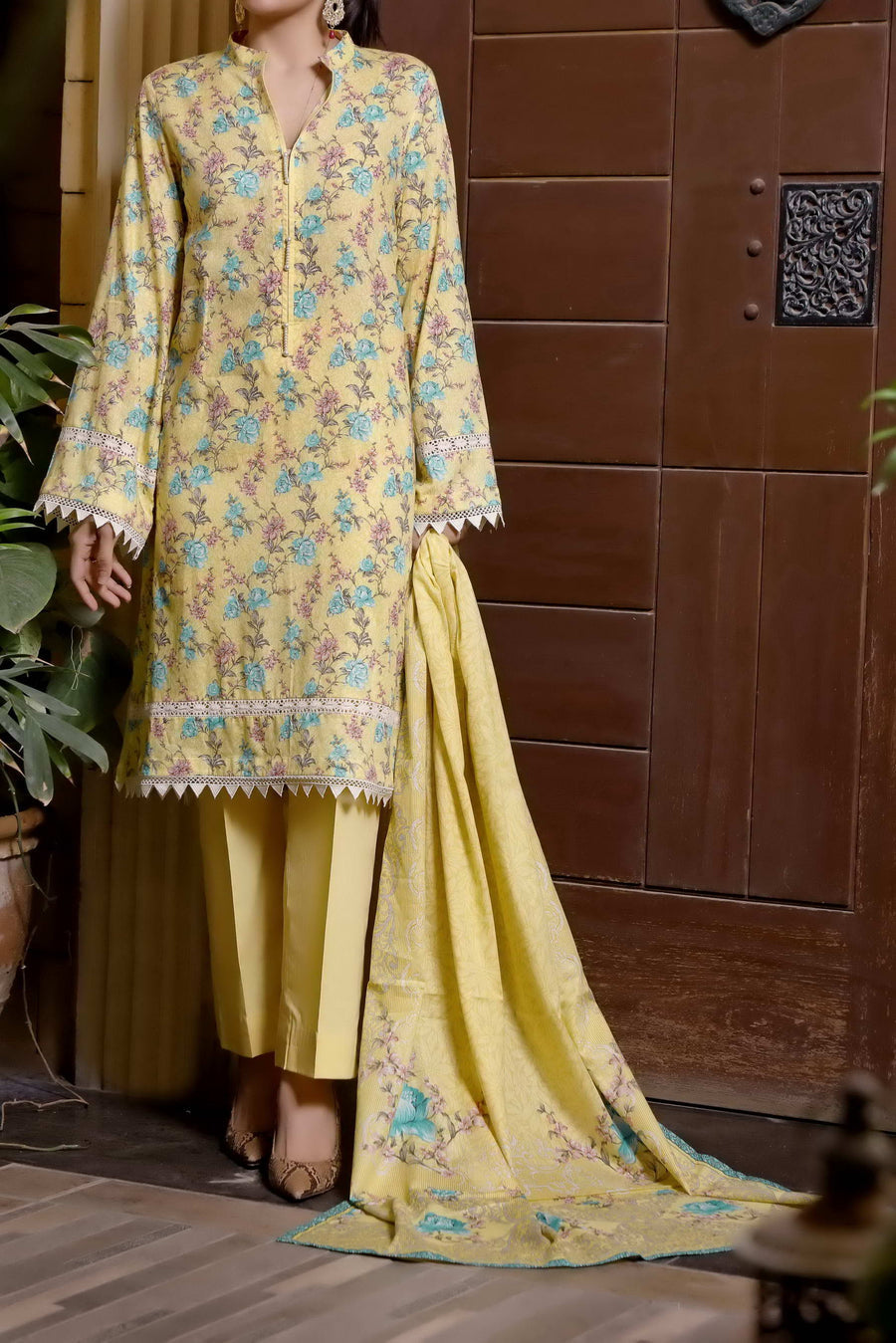 VS 1504 Daman Lawn 2022 Online Shopping