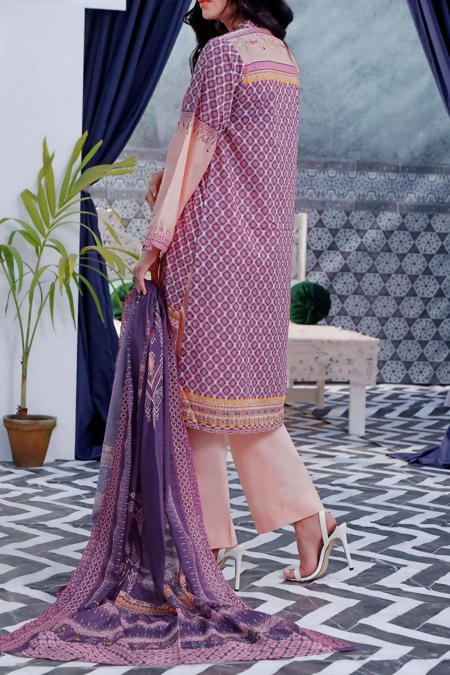VS  D-75 Misri Embroidered Lawn 2022 Online Shopping