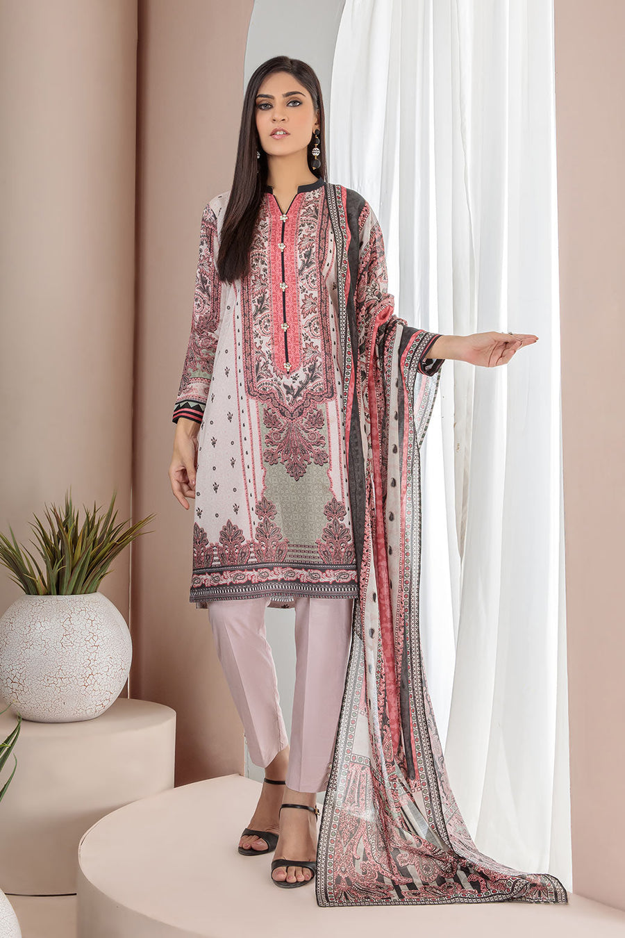 Bonanza Satrangi Aso223p45 Pink Eid Prints 2022 Online Shopping