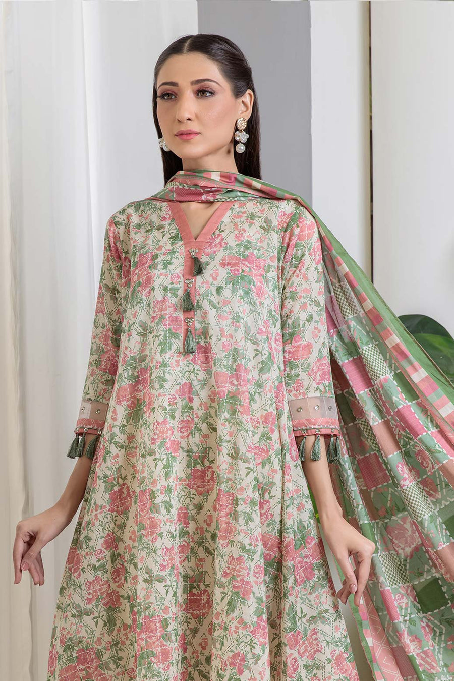 Bonanza Satrangi Floral Blooms B Ast223p02b Summer Collection 2022 Online Shopping