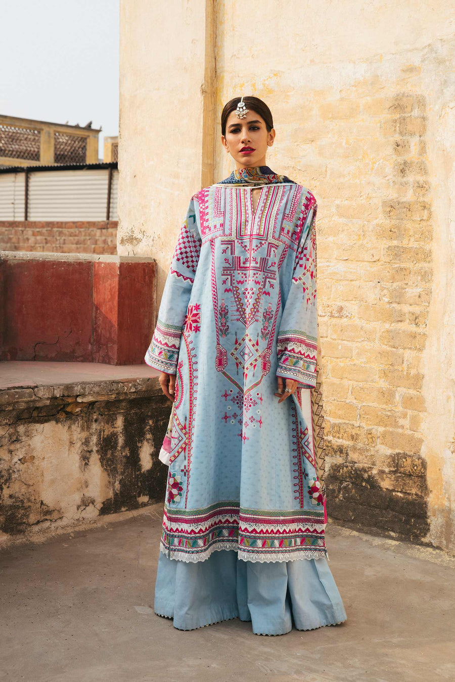 Zara Shahjahan D22 Chaandi A Eid Luxury Lawn 2022 Online Shopping