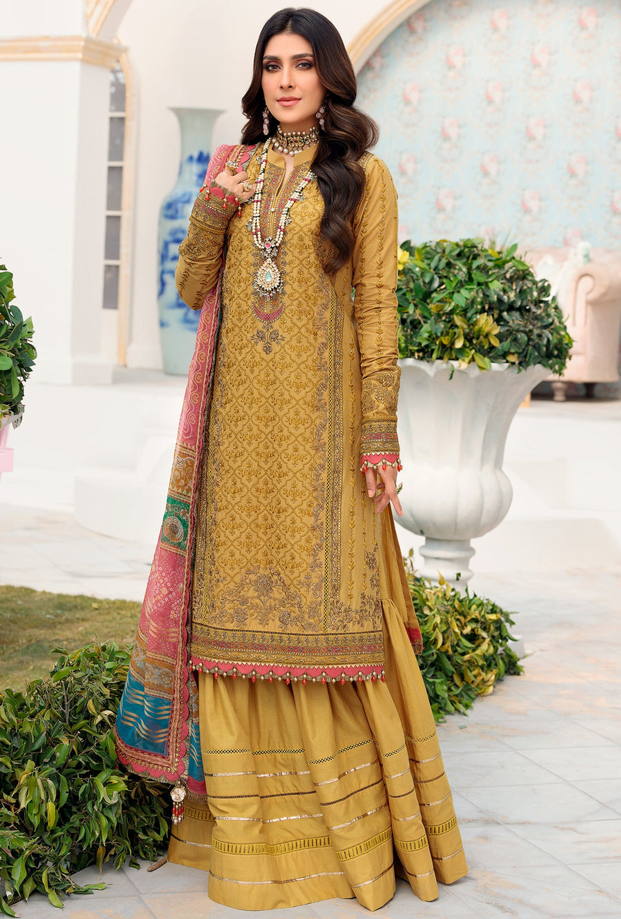 Saadia Asad NLCL22-D5-B Noor Chickenkari Lawn  2022 Online Shopping