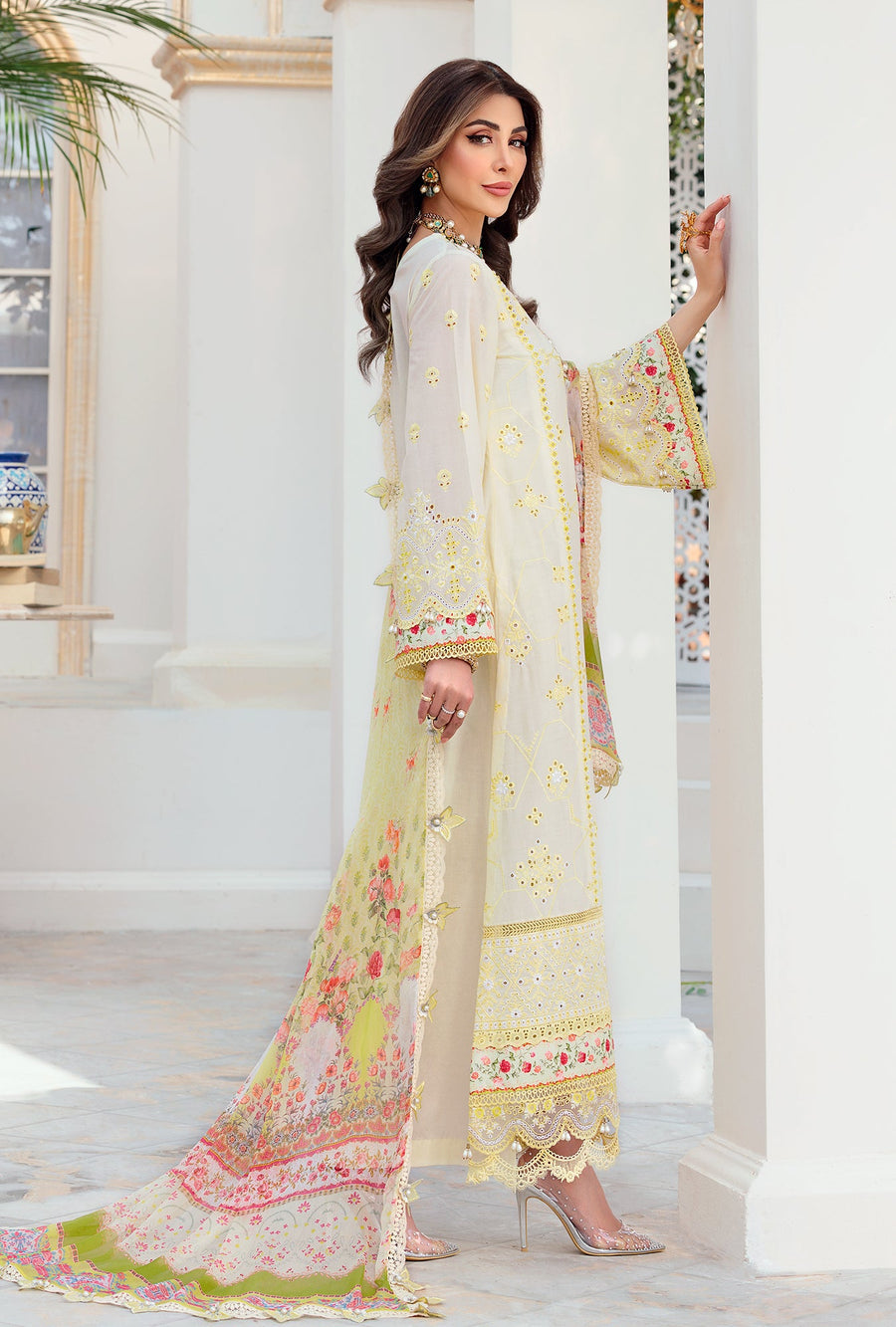 Saadia Asad NLCL22-D6-B Noor Chickenkari Lawn  2022 Online Shopping