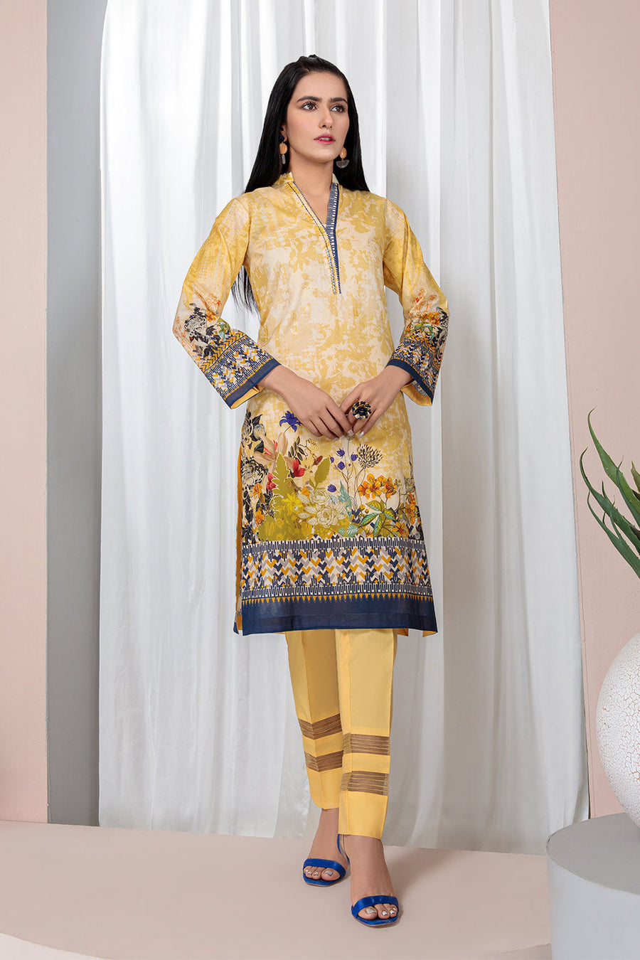 Bonanza Satrangi Buttercup Rso222p10 Summer Collection 2022 Online Shopping