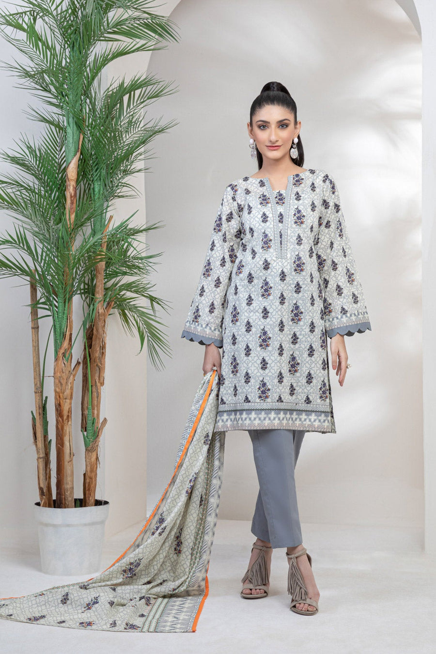 Bonanza Satrangi L Gray Lawn Suit Ssk223p02 Eid Pret 2022 Online Shopping