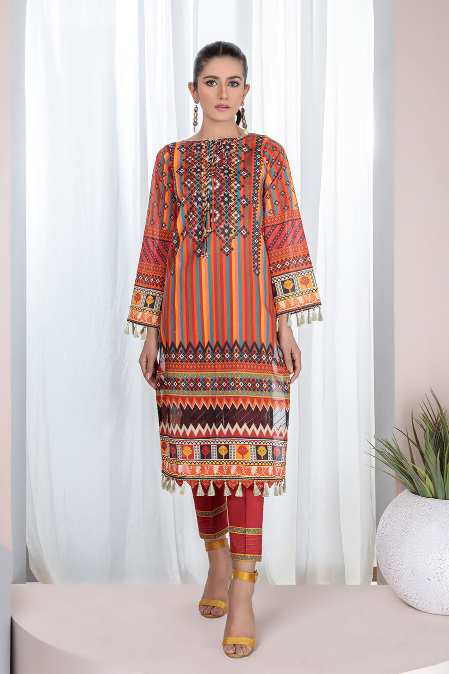 Bonanza Satrangi Tribular Sso222p18 Summer Collection 2022 Online Shopping