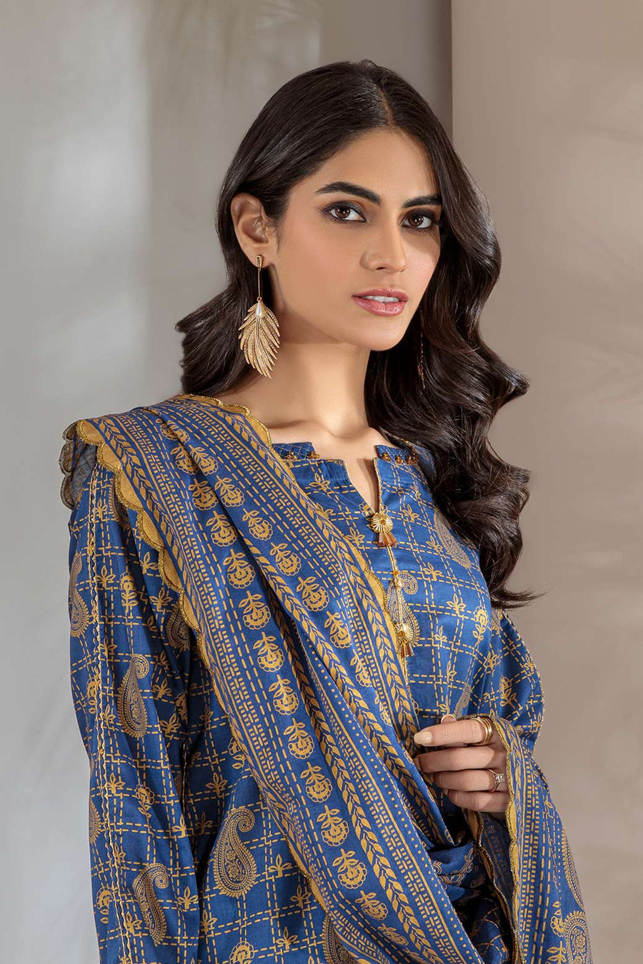 Bonanza Satrangi D Blue Lawn Suit Sso223p08 Summer Collection 2022 Online Shopping