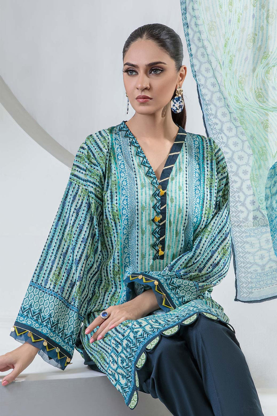 Bonanza Satrangi Split Sst222p10 Summer Collection 2022 Online Shopping