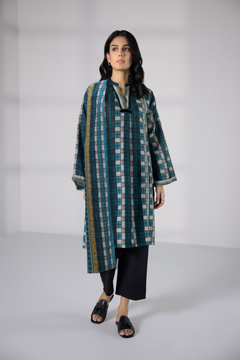 Sapphire U2 DAYZ23V1 12 1 Day To Day Khaddar I 2022 Online Shopping