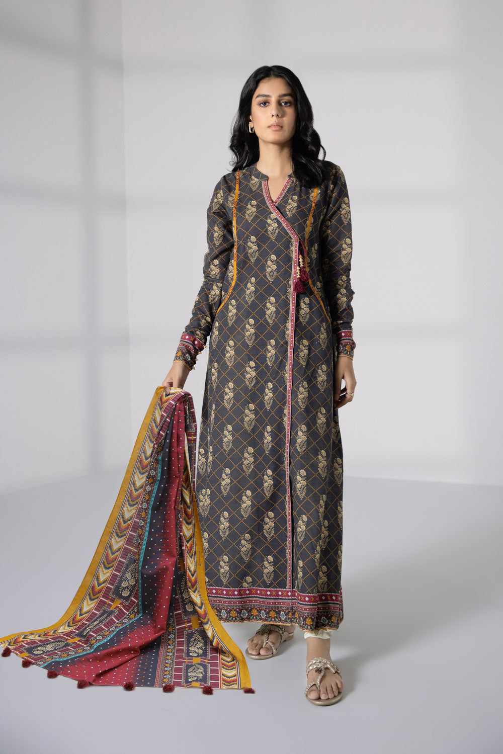 Sapphire U2 DAYZ23V1 19 1 Day To Day Khaddar I 2022 Online Shopping