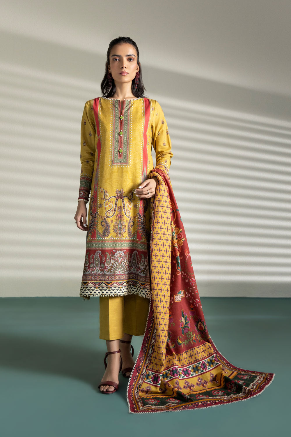 Sapphire U3 DAYZ23V1 92 1 Day To Day Khaddar I 2022 Online Shopping