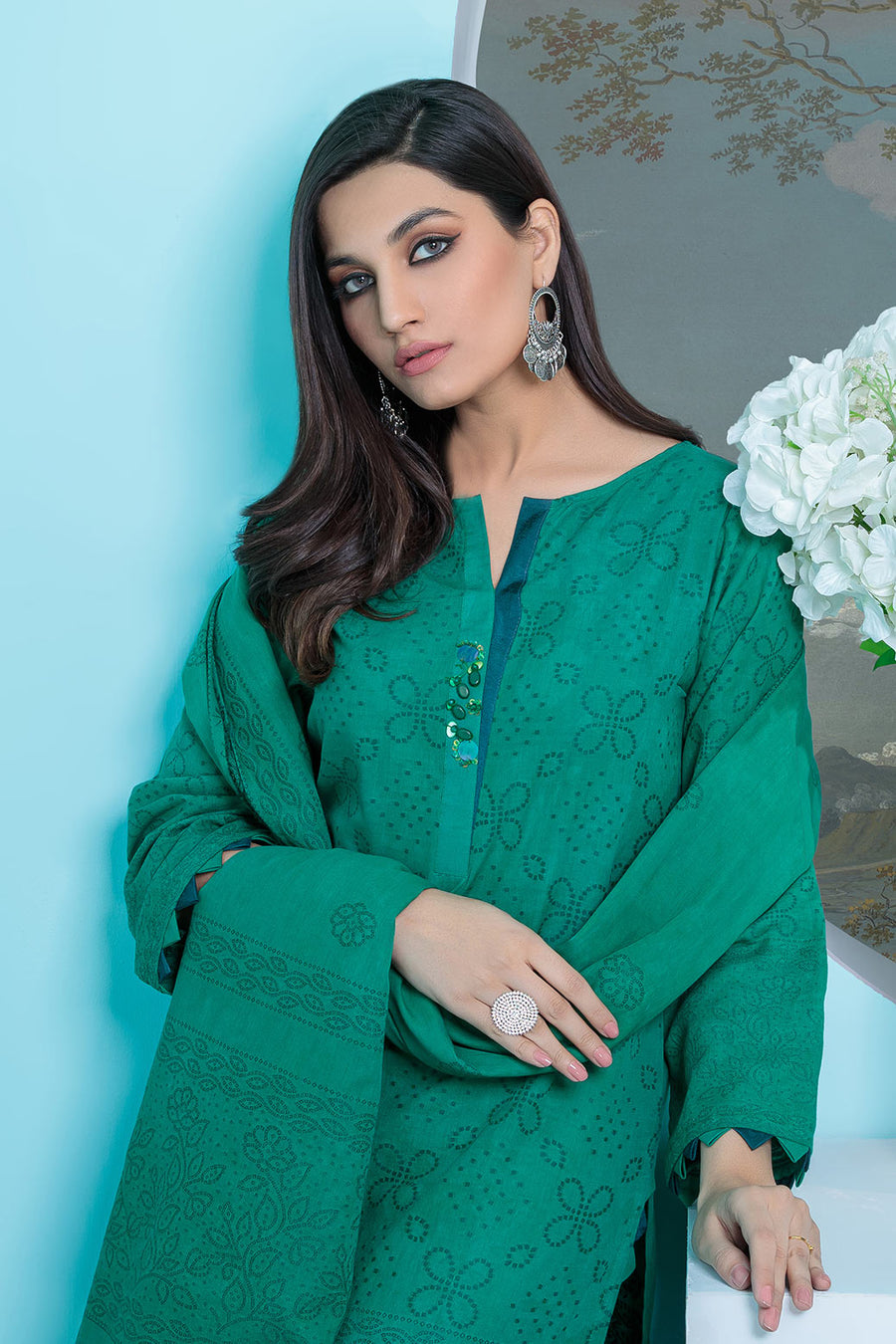 Bonanza Satrangi Urjs223p02 Green Bunai Jacquard 2022 Online Shopping
