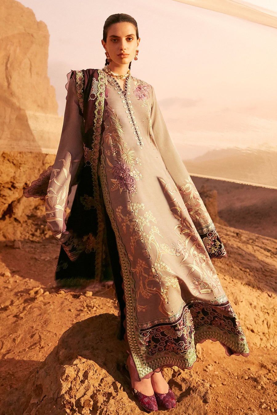 Ew21 05 Cynara   Elan Mirage Luxury Shawl  2022