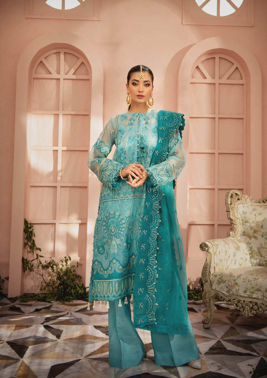 Look 10 AIK Atelier Mystique Organza and Tulle 2021