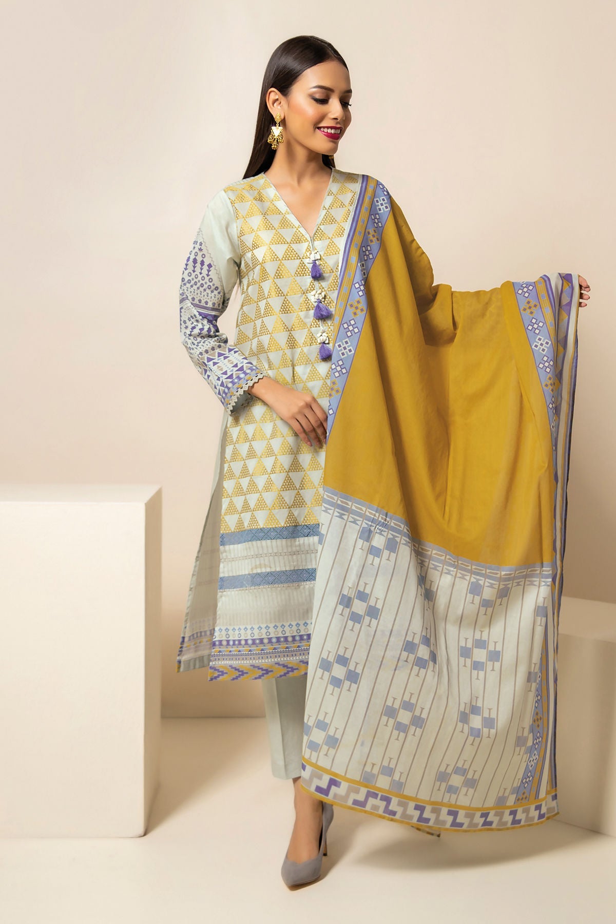 Khaadi B22103 Green Summer Lawn 2022 Online Shopping