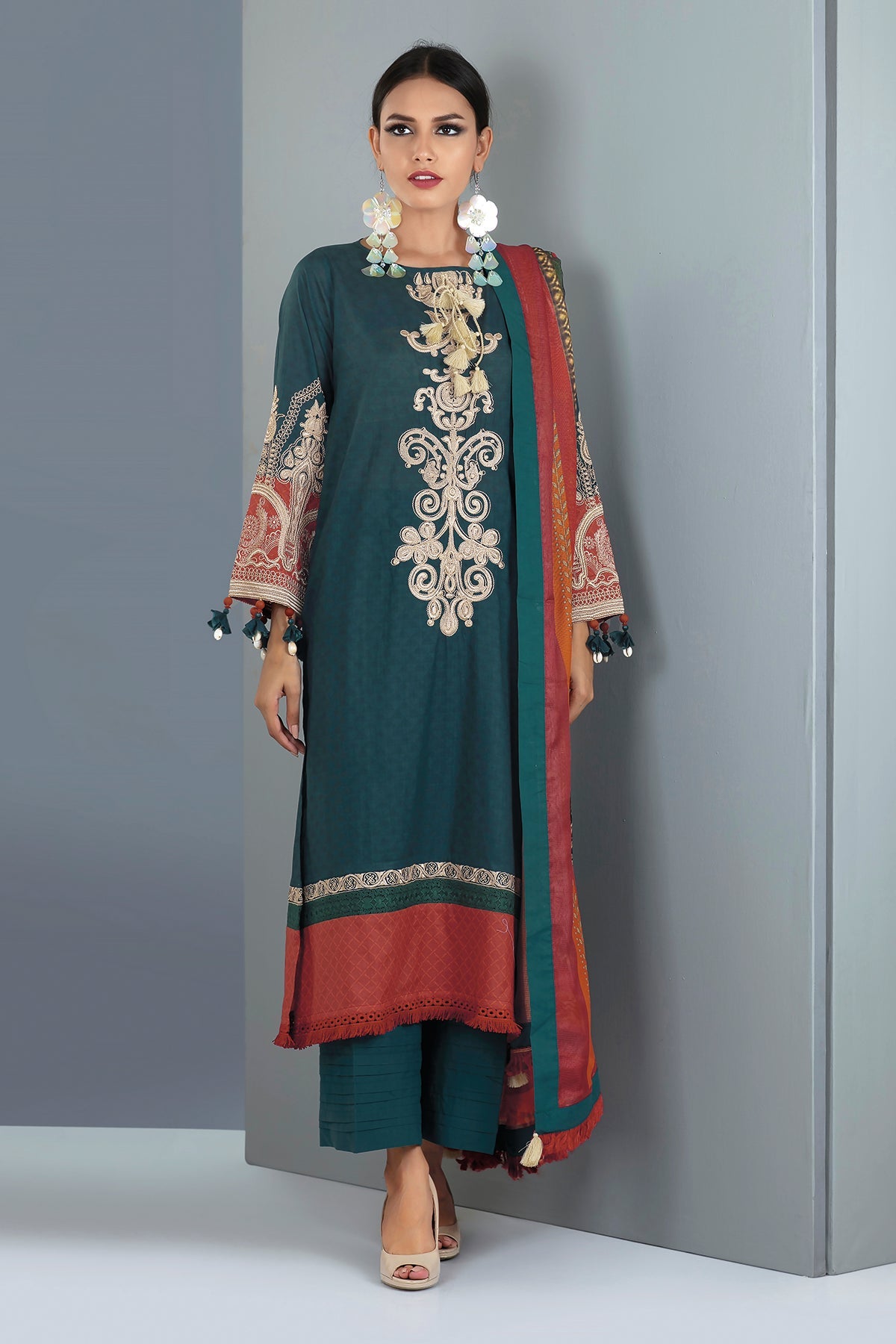 Bc21305 Green Khaadi Autumn Collection 2021