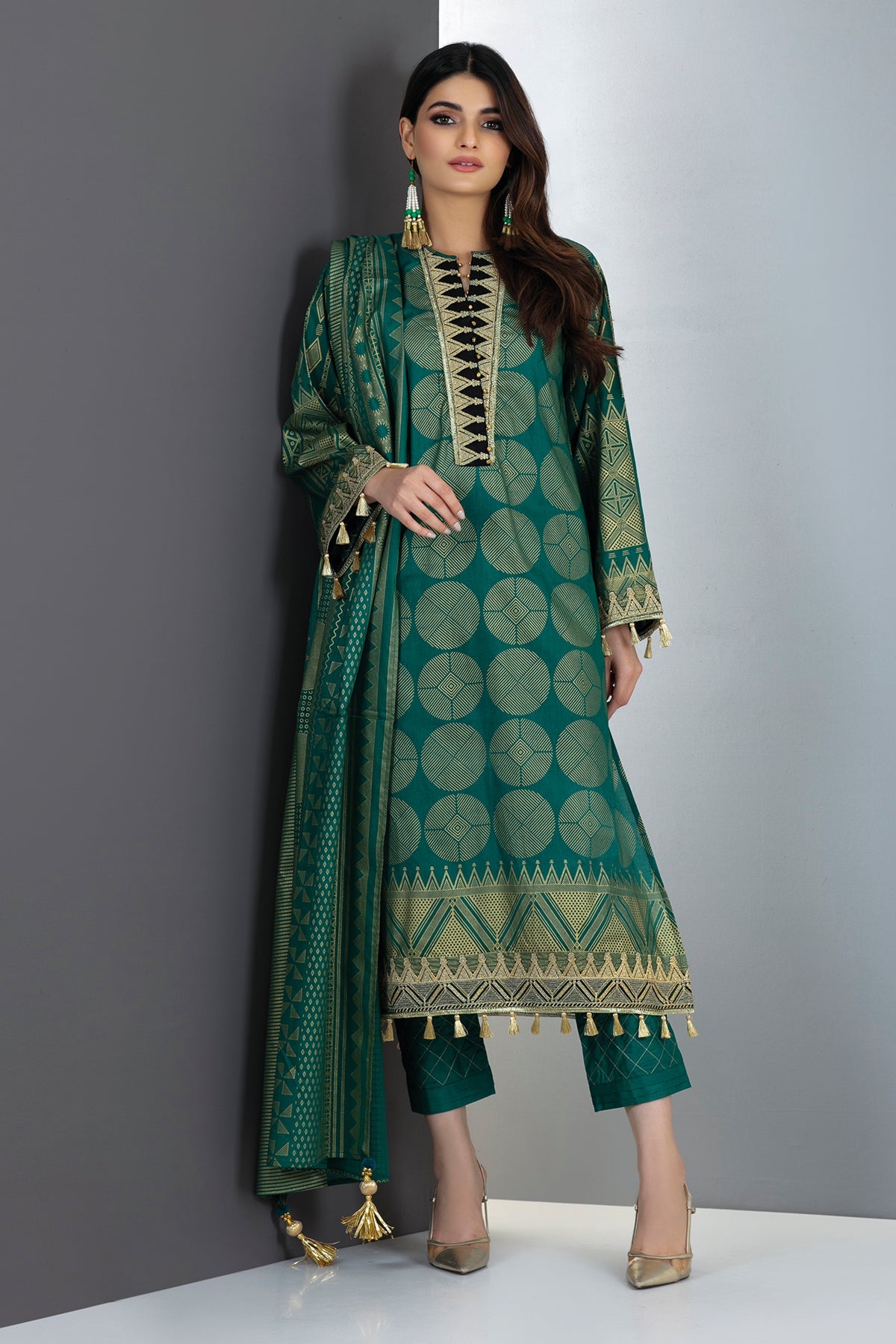 K21205 Green Khaadi Festive Collection 2021