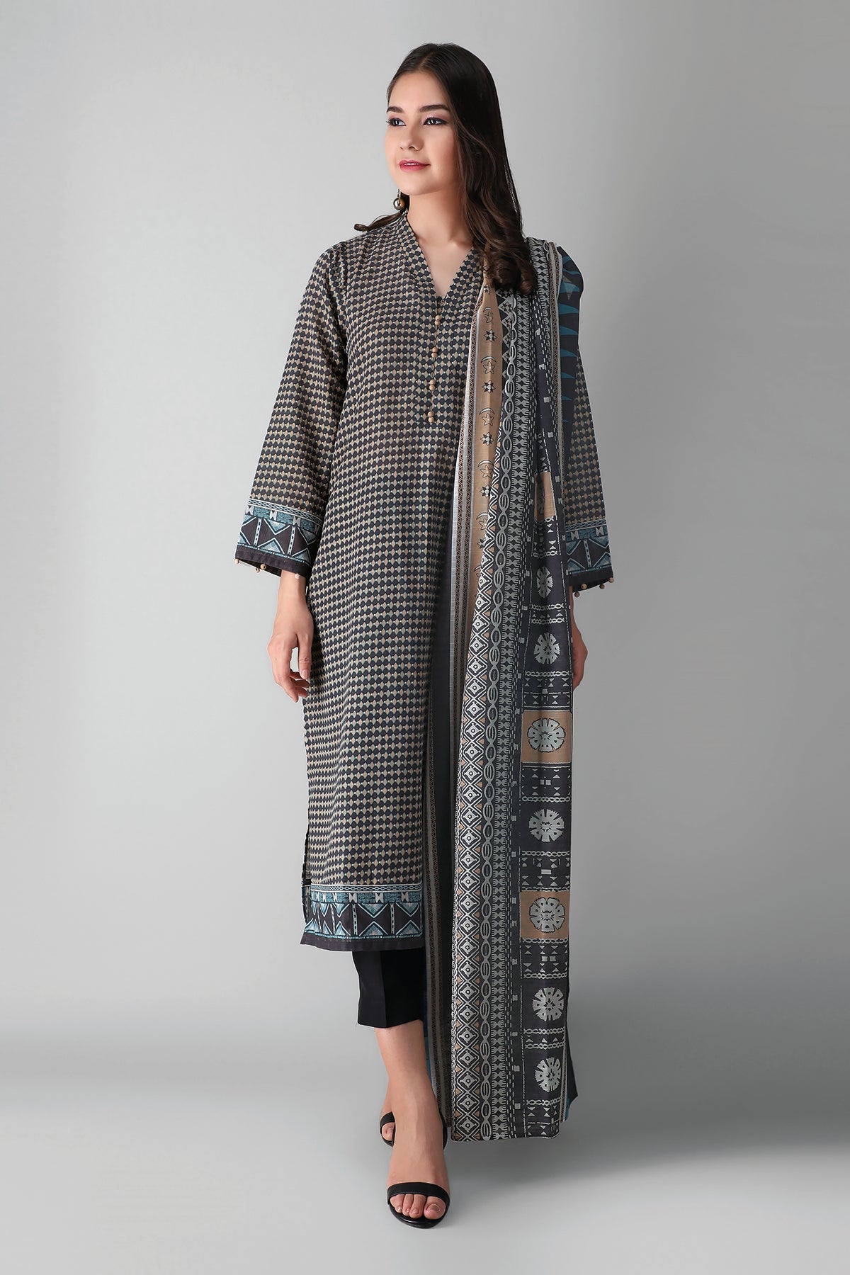 Llk21407 Beige Khaadi Winter 2021