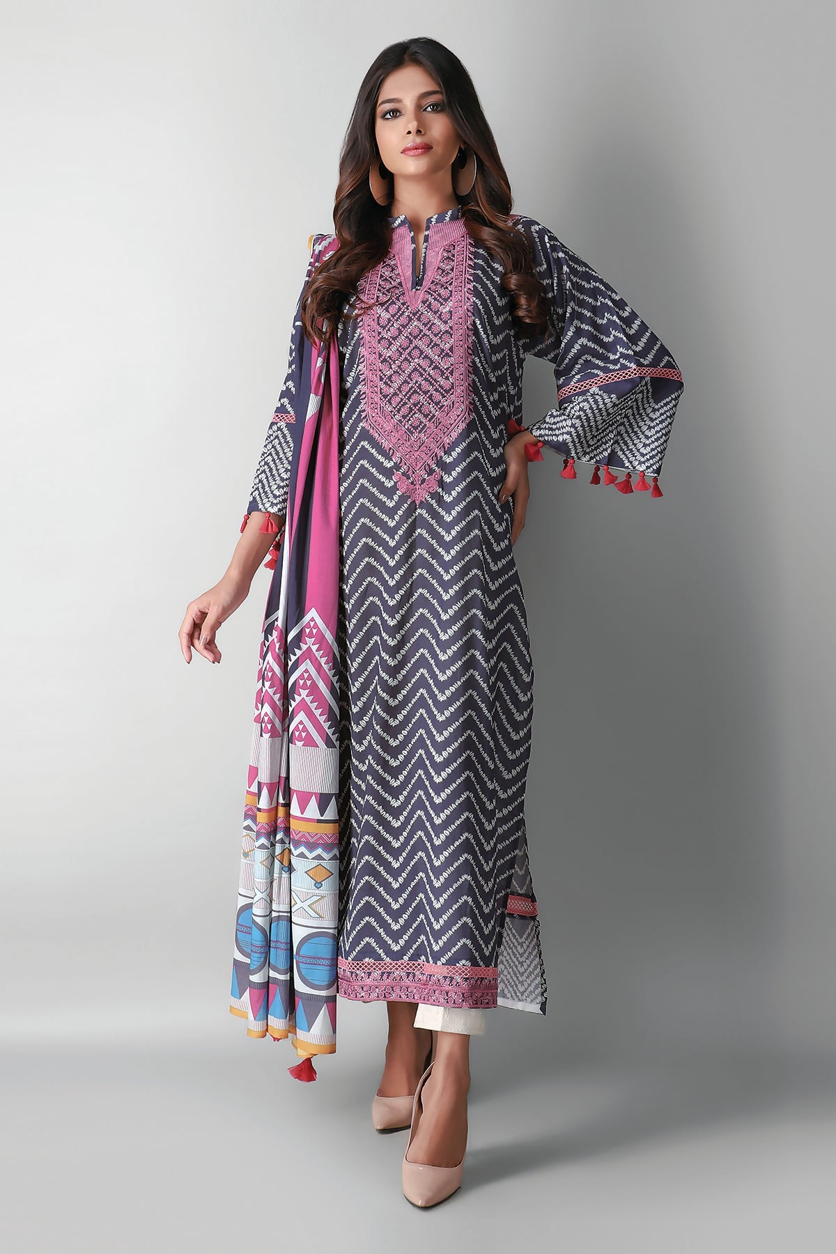M21303 Grey Khaadi Autumn Collection 2021