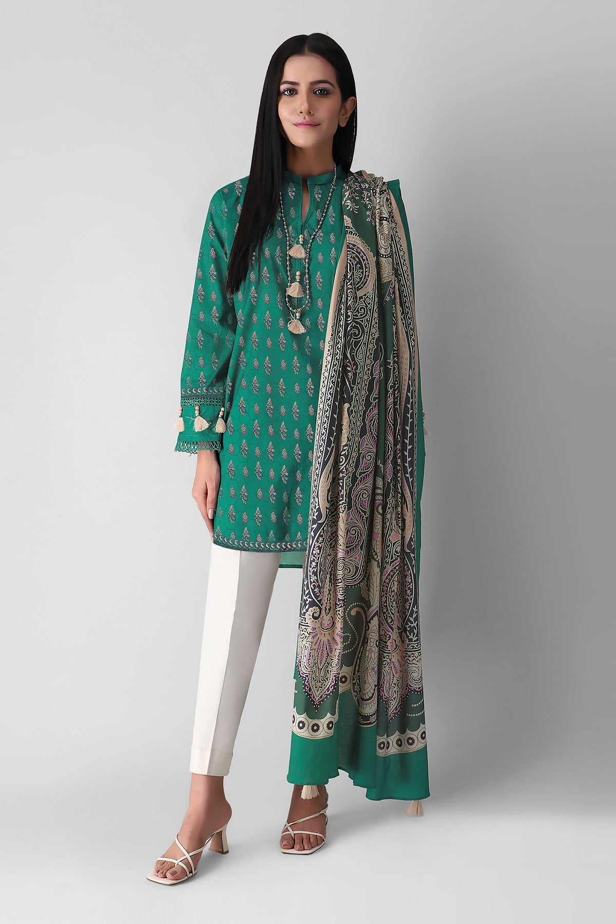 M21318 Green Khaadi Autumn Collection 2021