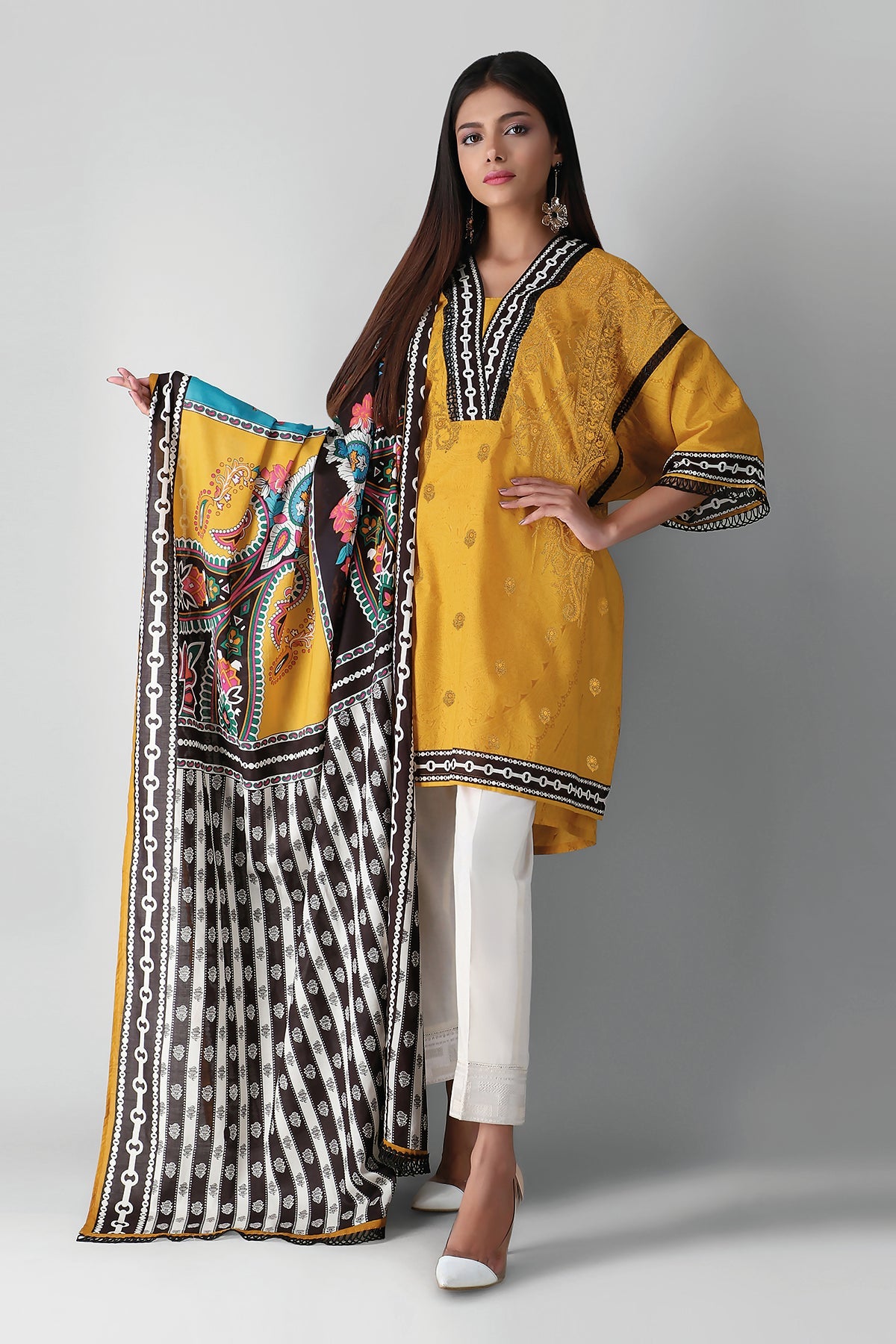 M21319 Yellow Khaadi Autumn Collection 2021