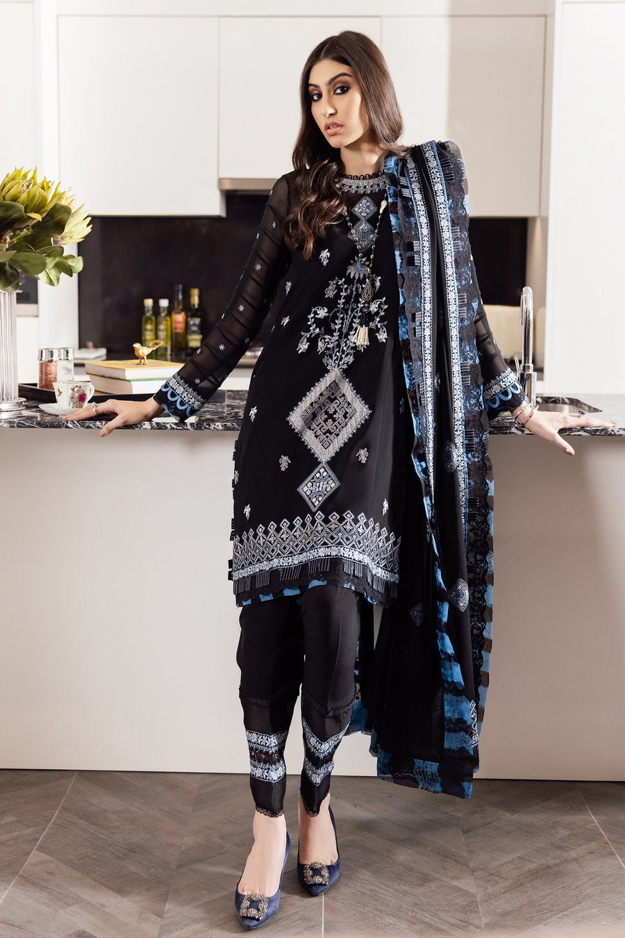 Onyx Ev-20507 Elan Pakistani Branded Original Suit