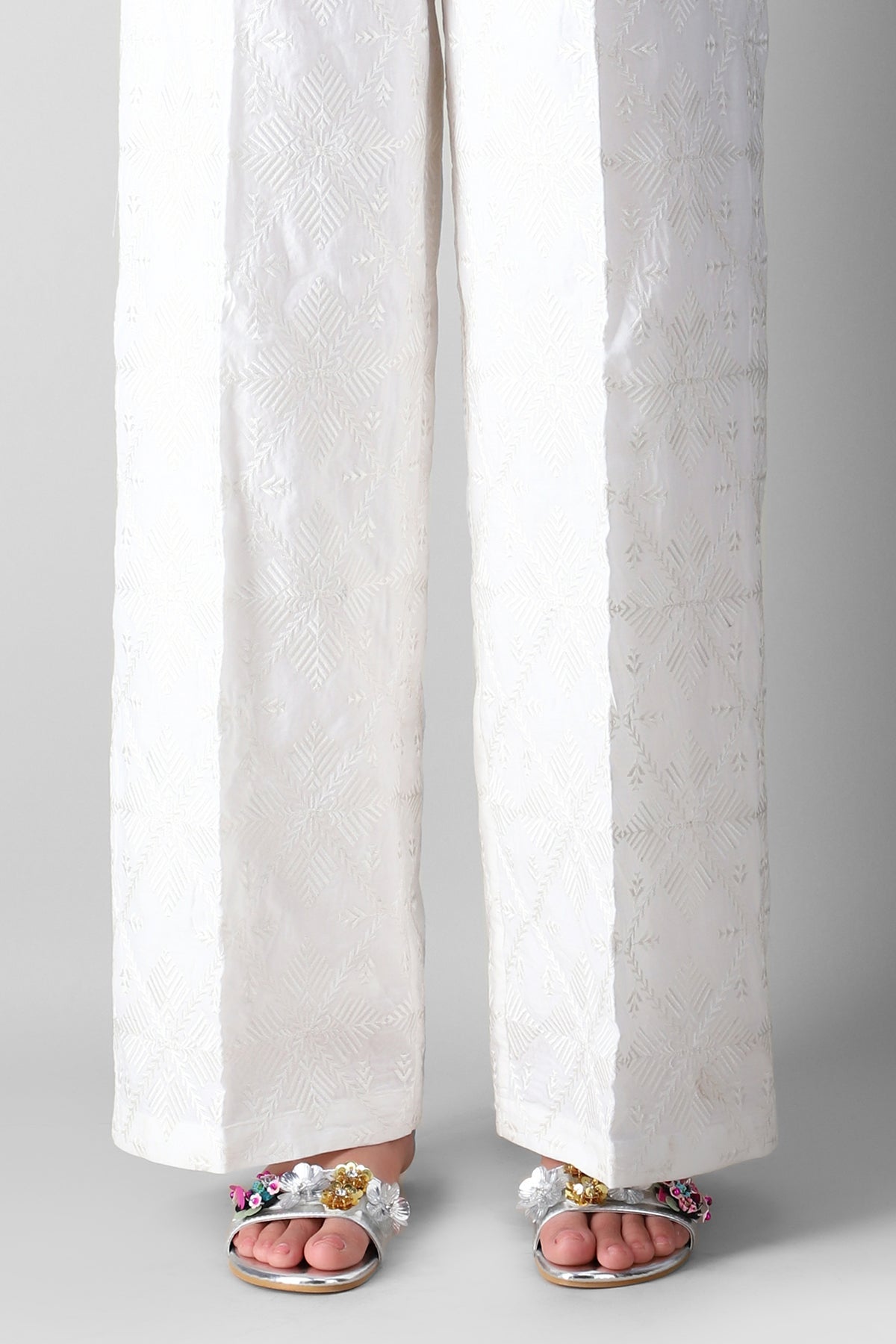 Wbe21402 White Khaadi Western 2021